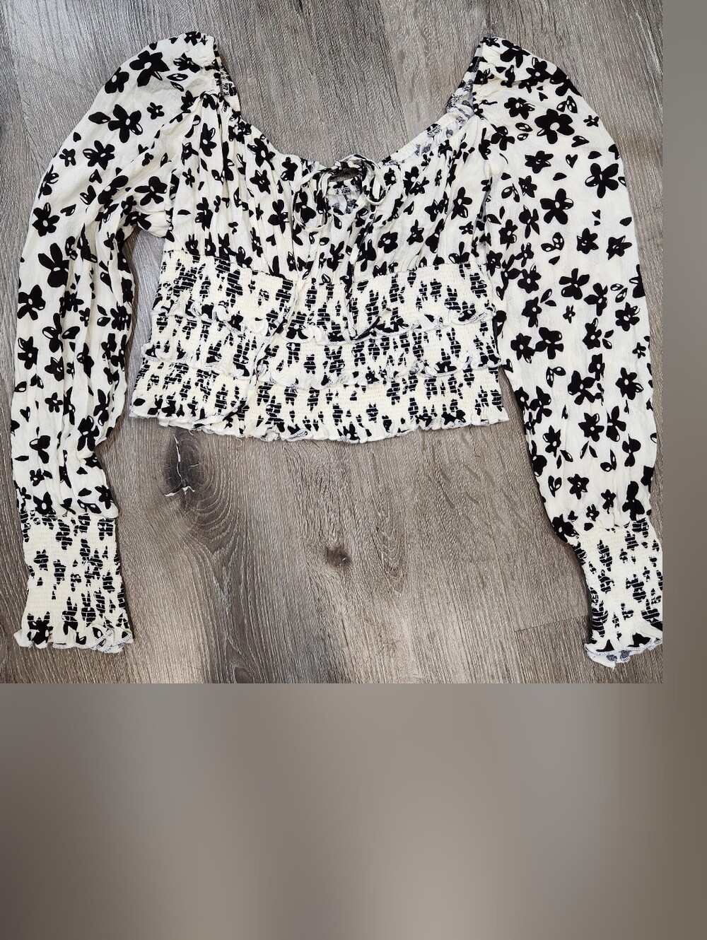 Ren Faire Puffy Off-the-Shoulder Tie Front Floral Stretch Long-Sleeve Sz S/M